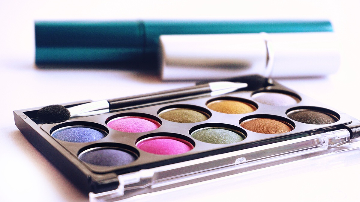 Autumn Makeup Trends 2026: Heather Paskewich Warm Tones